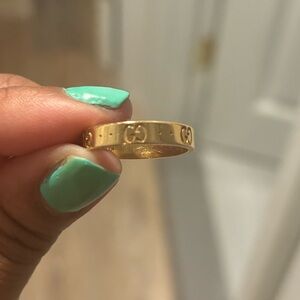 Gucci Icon Ring 18K Yellow Gold Sz8